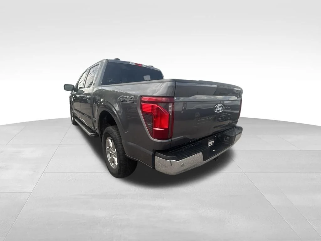 Used 2025 Gray Ford XLT image 4