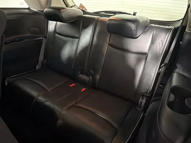 Certified Used 2019 White INFINITI LUXE image 35