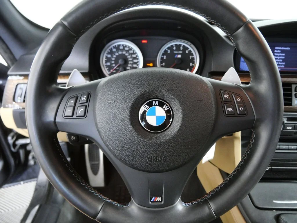 Used 2009 Black BMW Base image 20