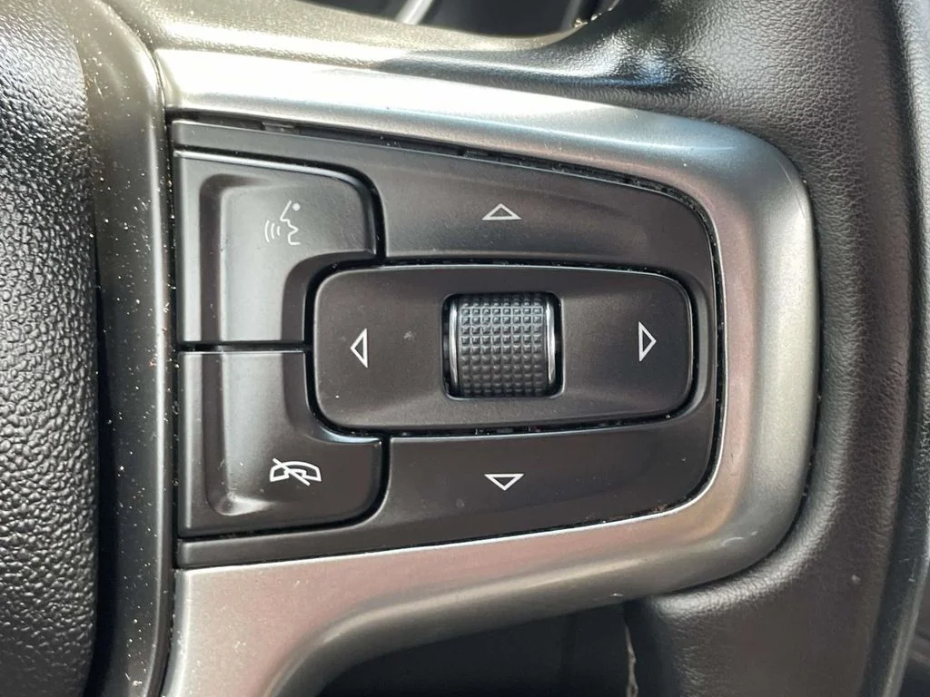 Used 2023 Black Chevrolet LS image 33