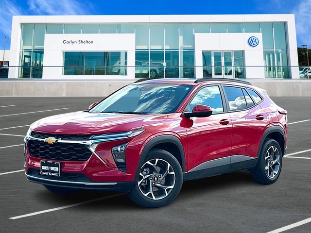 Pre-Owned 2026 Chevrolet Trax ECOTEC 1.2L I-3 gasoline direct injection, DOHC, variable valve control, intercooled turbo, regular unleaded, engine with 137HP FWD FWD LT