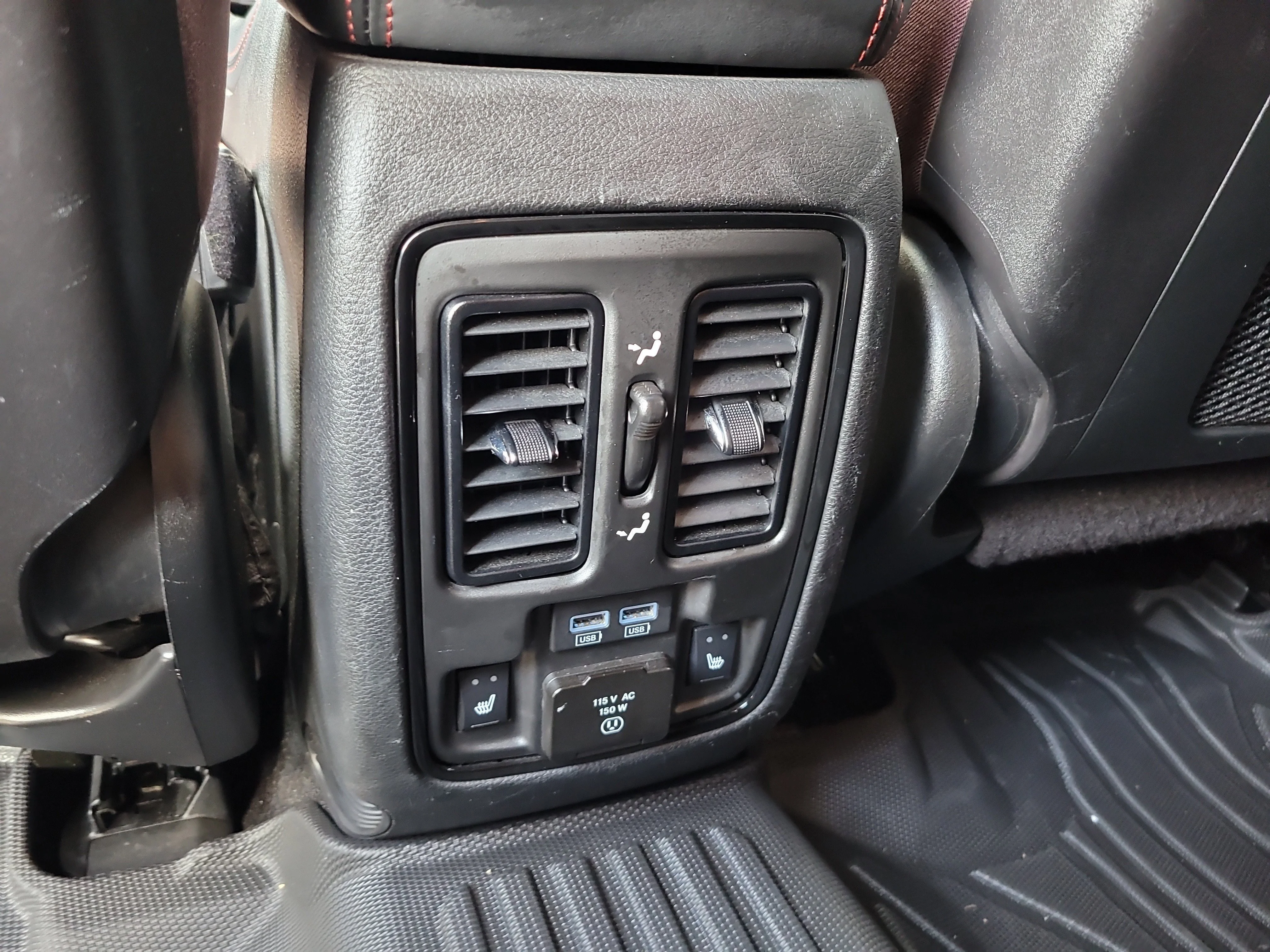 Used 2023 DB Black Clearcoat Dodge R/T Plus image 14