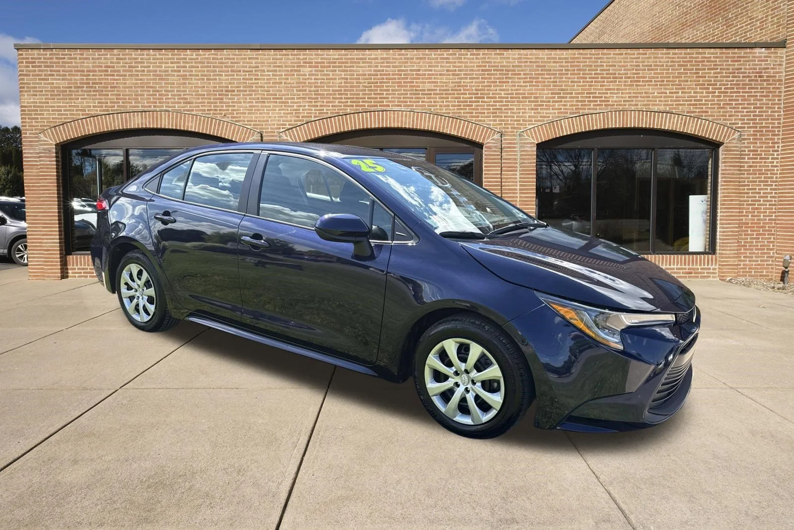 Used 2025 Blueprint Toyota LE image 1