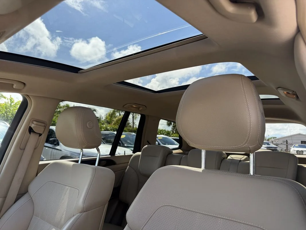 Used 2014  Mercedes-Benz 4MATIC® image 10