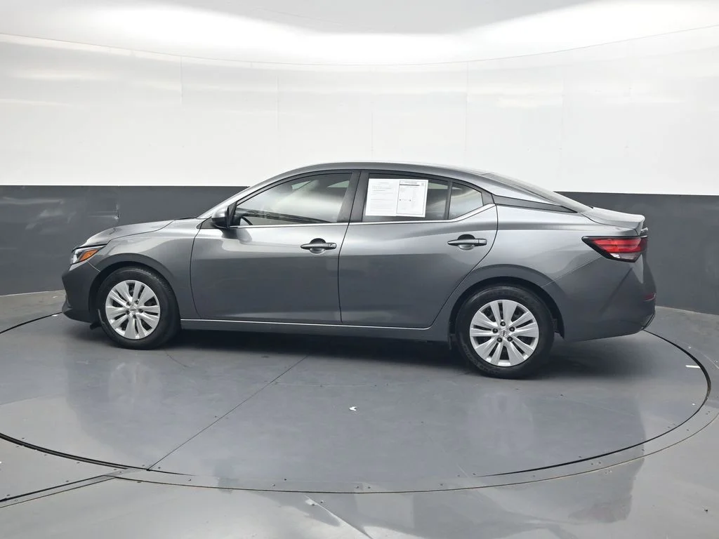 Used 2023 Gray Nissan S image 10