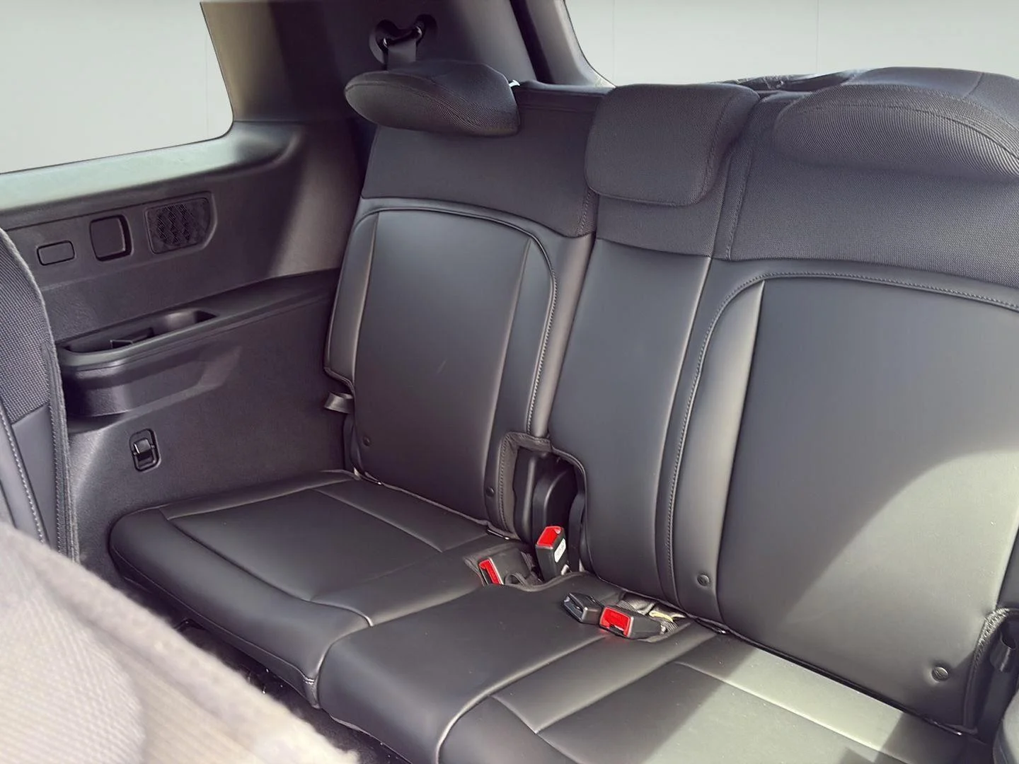 New 2027 Ivory Silver Kia S image 12