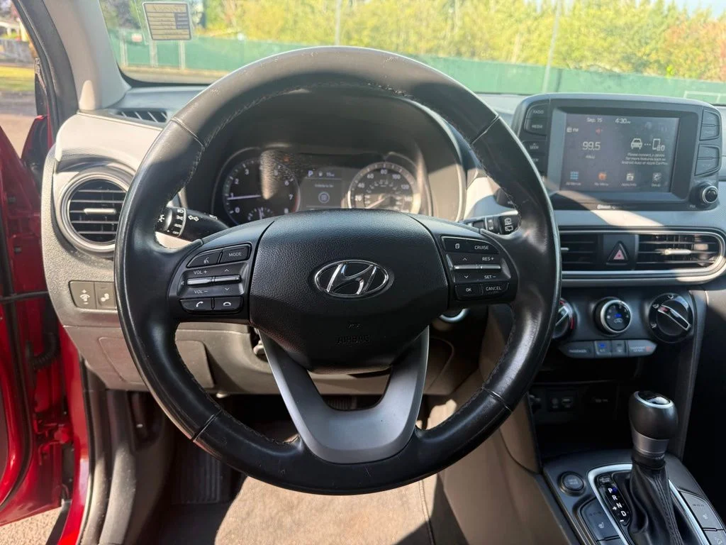 Used 2020 Pulse Red Hyundai SEL image 10