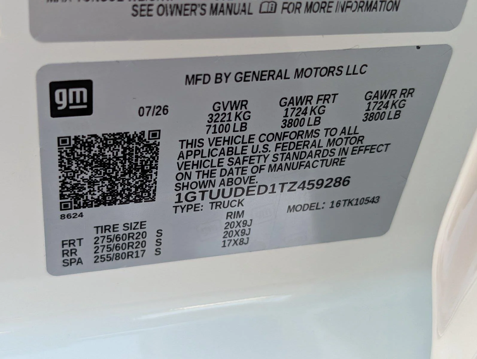 New 2026 Summit White GMC SLT image 40