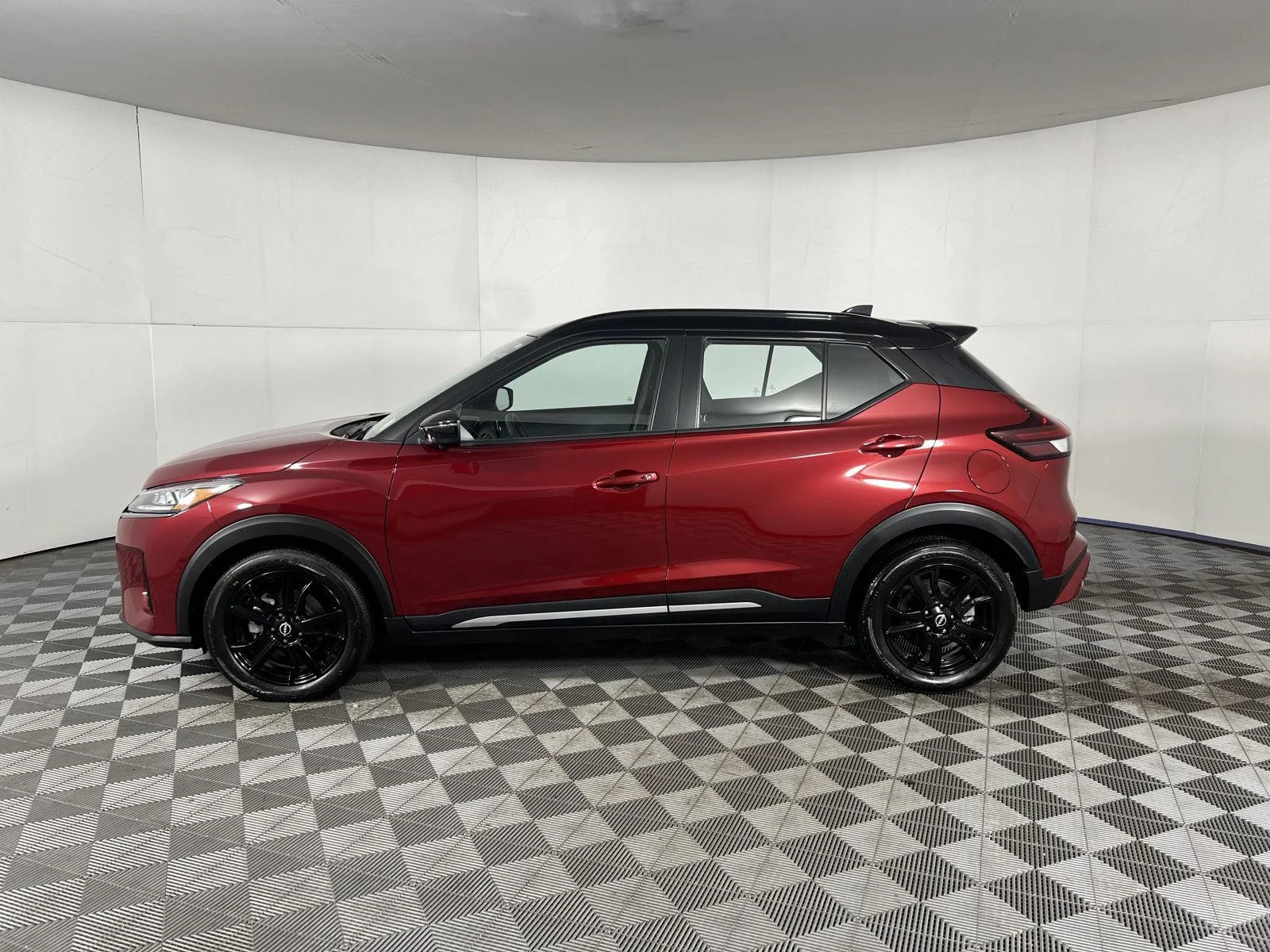 Used 2024 Rd Nissan SR image 14