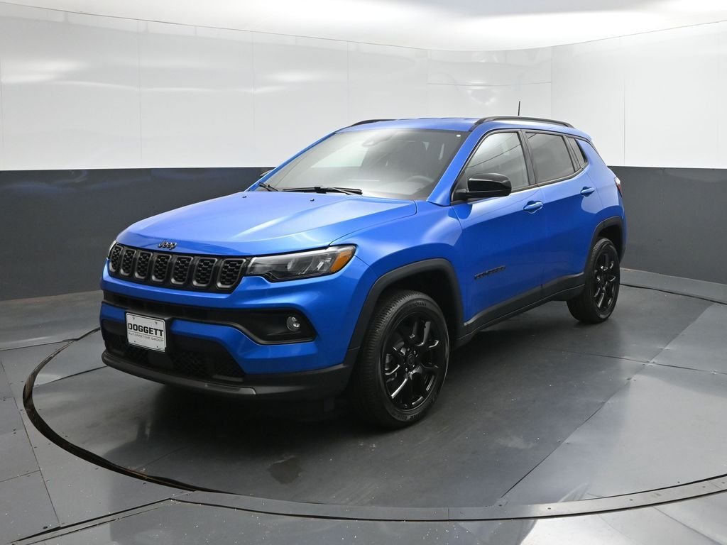 New 2026 Hydro Blue Pearlcoat Jeep Latitude image 32