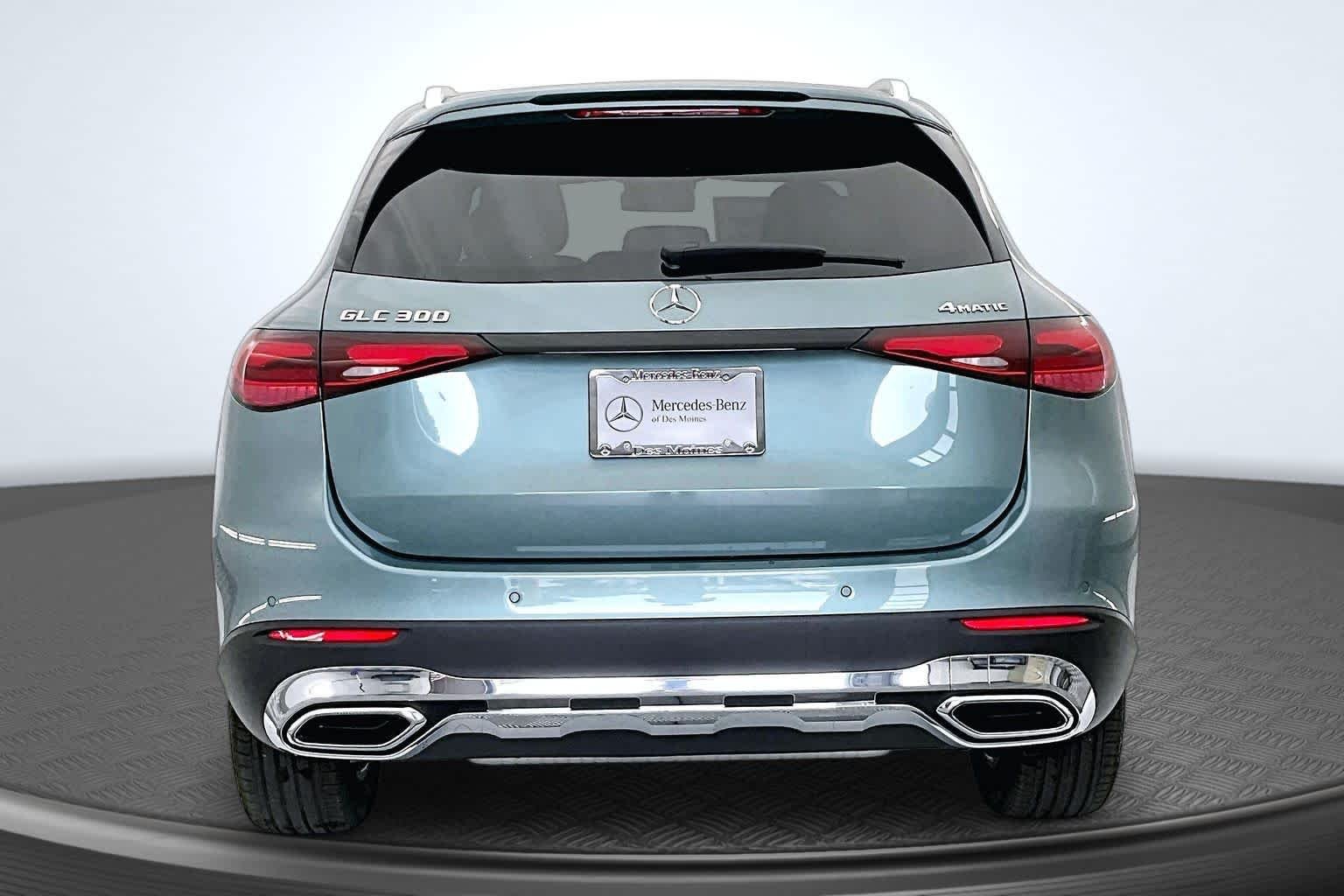 New 2026 Verde Silver Metallic Mercedes-Benz GLC 300 image 5