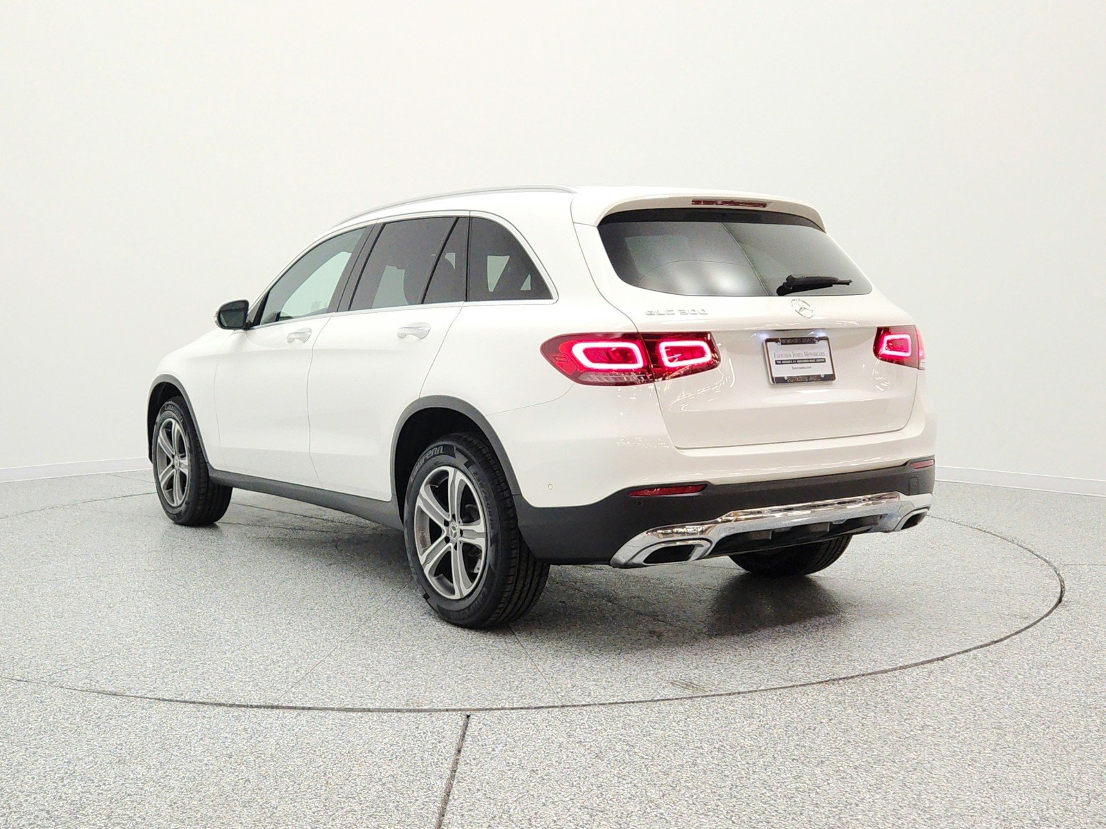 Used 2022 Polar White Mercedes-Benz GLC 300 SUV image 7
