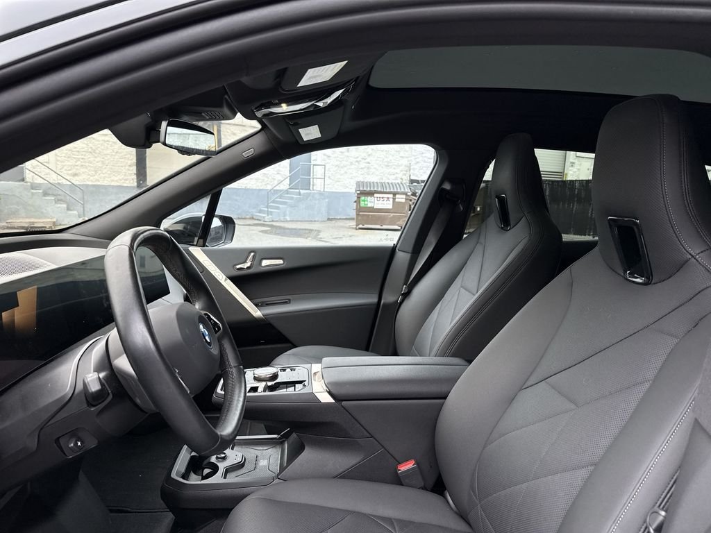 Certified Used 2024 Black BMW xDrive50 image 10