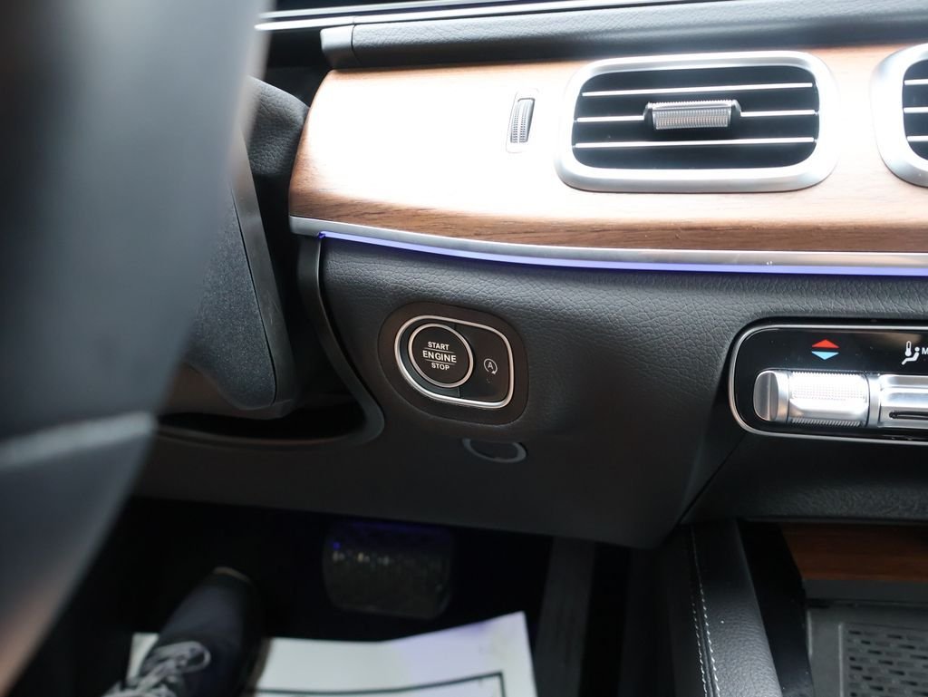 Used 2025 MANUFAKTUR Cardinal Red Mercedes-Benz GLE 450 image 30