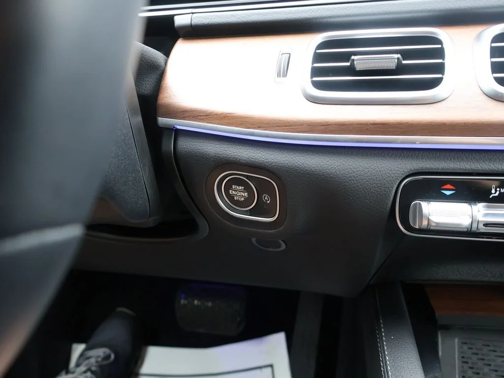 Used 2025 MANUFAKTUR Cardinal Red Mercedes-Benz GLE 450 image 30