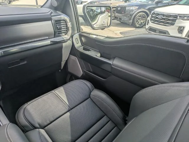 New 2026 Star White Metallic Tri-Coat Ford Platinum image 52