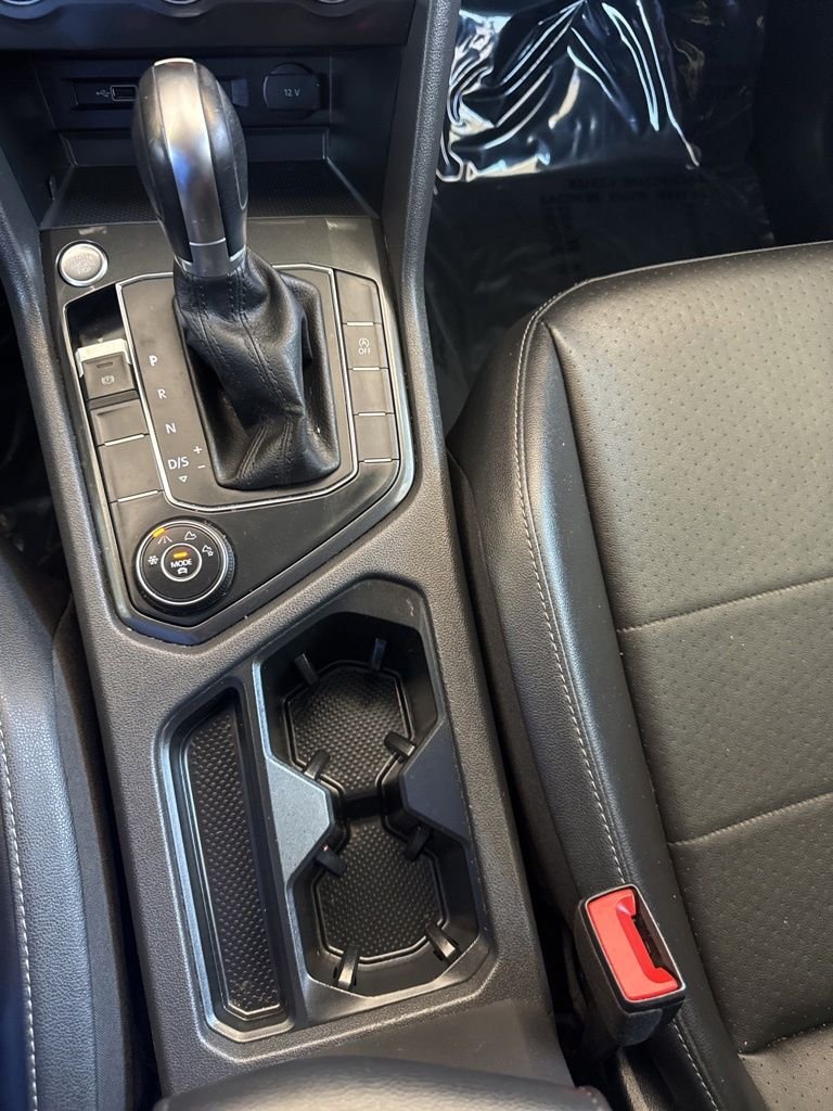 Used 2019 Orange Volkswagen  image 18