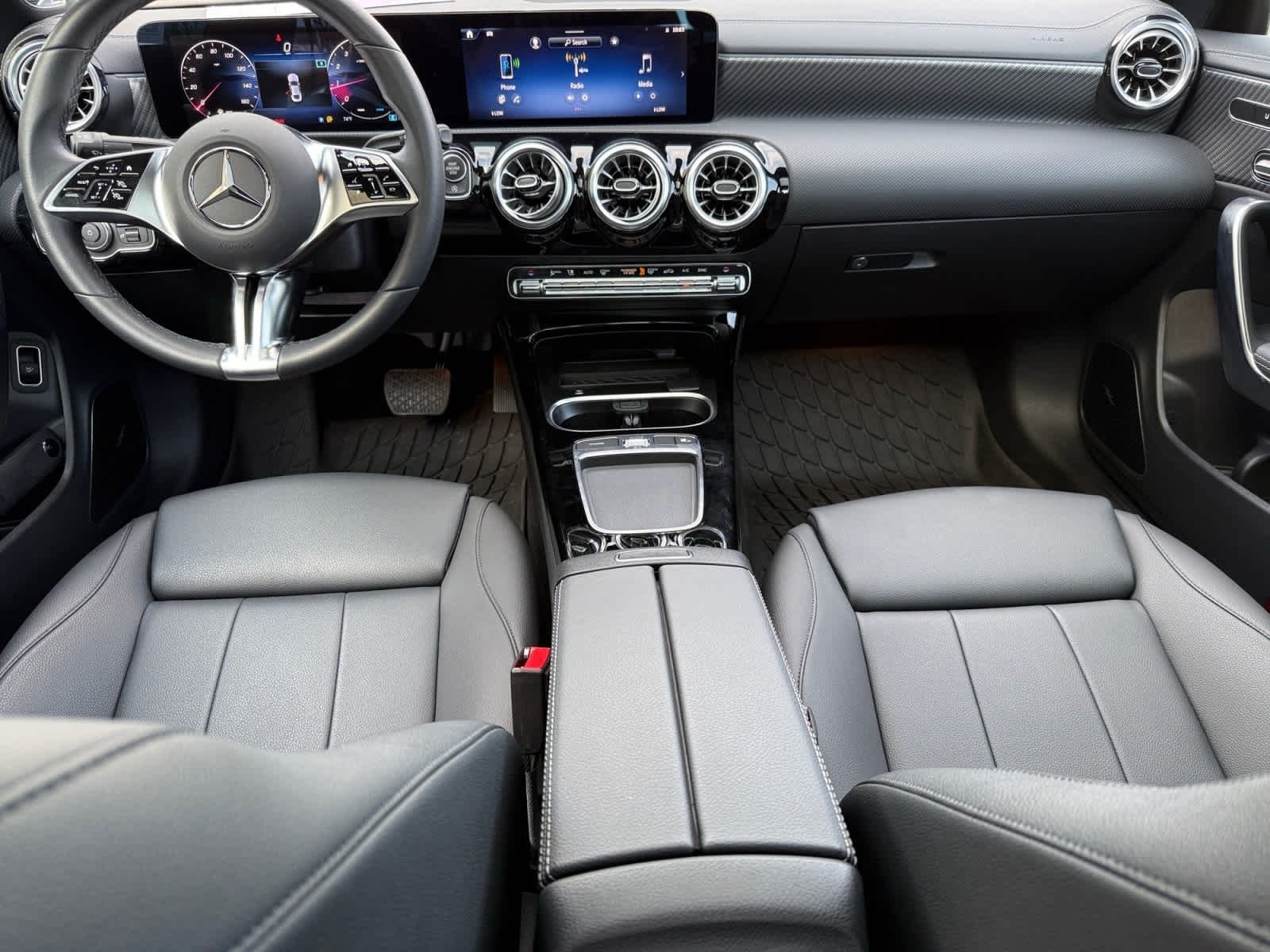 Certified Used 2025 Polar White Mercedes-Benz CLA 250 image 13