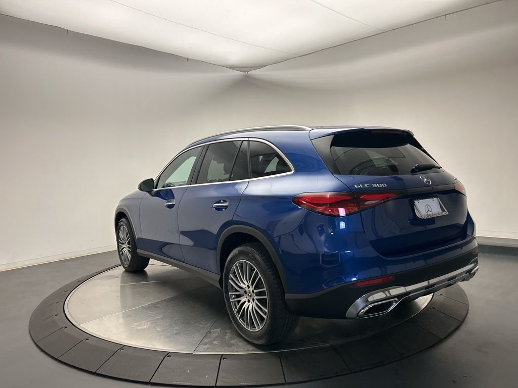 Used 2026 Starling Blue Metallic Mercedes-Benz GLC 300 image 5