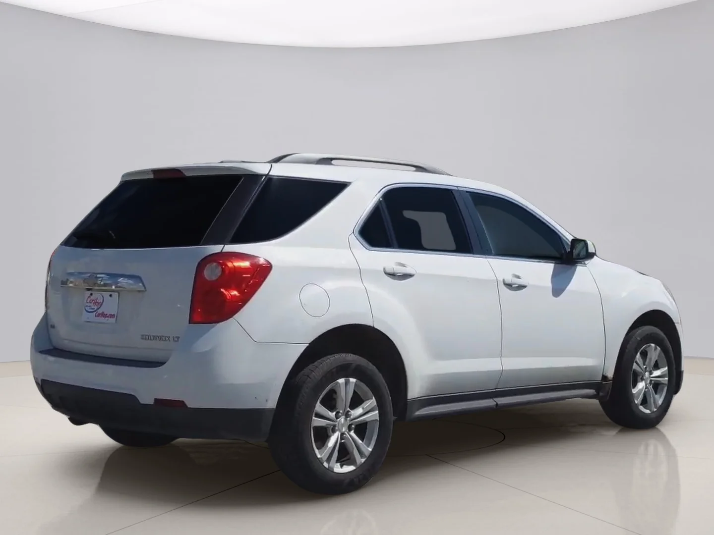 Used 2015 White Chevrolet LTZ AWD image 5