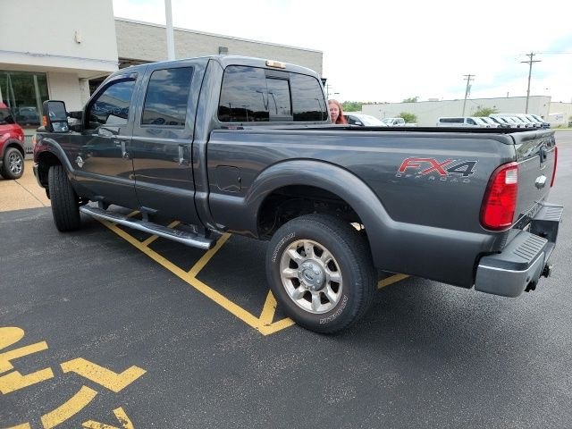 Used 2016 Magnetic Metallic Ford Lariat image 4