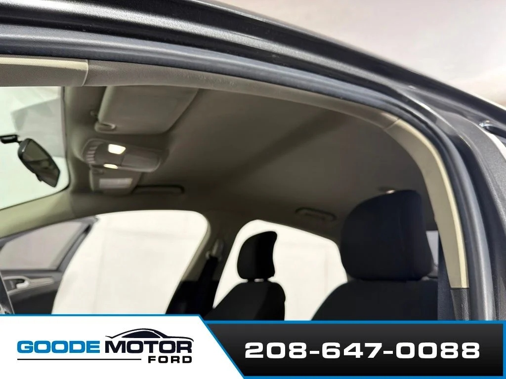 Used 2017 Gray Ford SE image 18