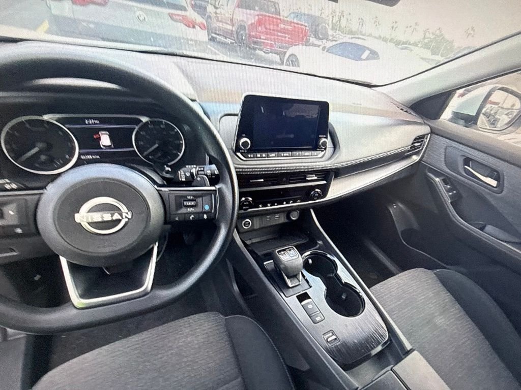 Used 2023 Silver Nissan SV image 6