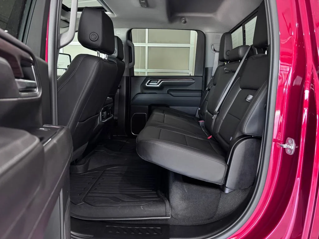 2025 GMC Sierra 2500HD SLT - Photo 13