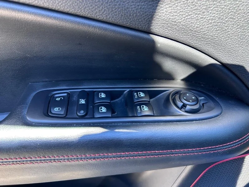 Certified Used 2021 Laser Blue Jeep 4WD Trailhawk image 19