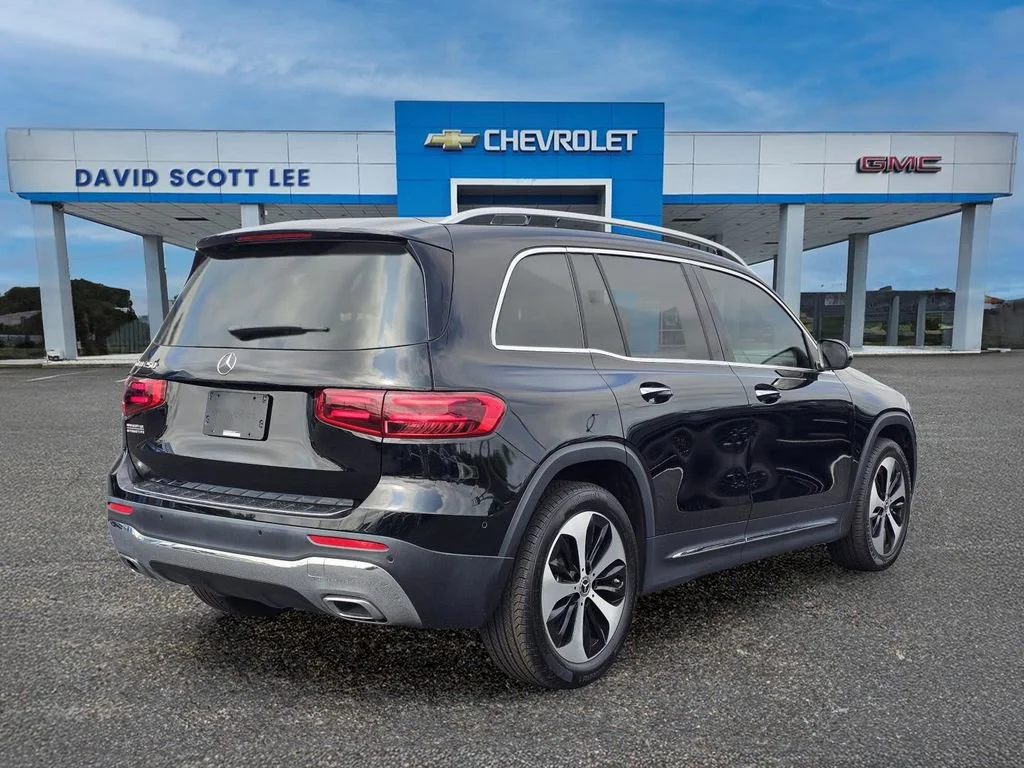 Used 2024  Mercedes-Benz GLB 250 image 8