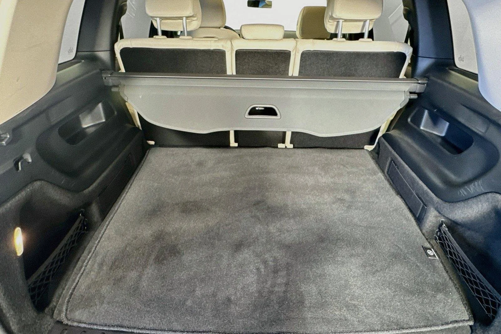 Used 2022 Denim Blue Metallic Mercedes-Benz GLB 250 image 25