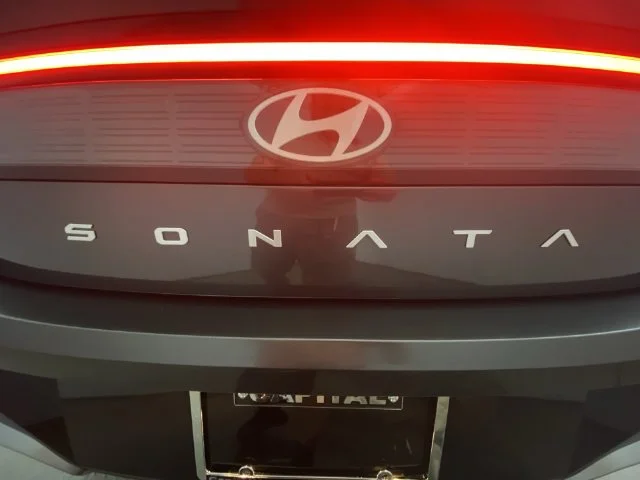 Used 2026 Gray Hyundai SEL Sport image 26