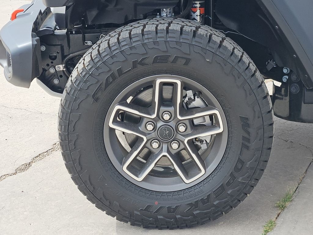New 2026 Bright White Clearcoat Jeep Mojave image 9