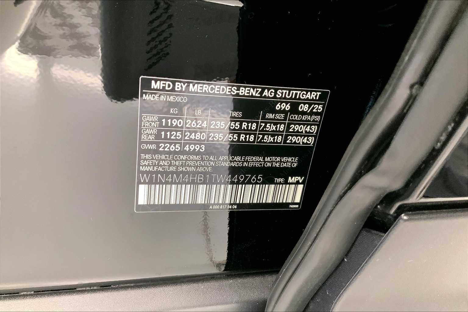 New 2026 Night Black Mercedes-Benz GLB 250 image 25