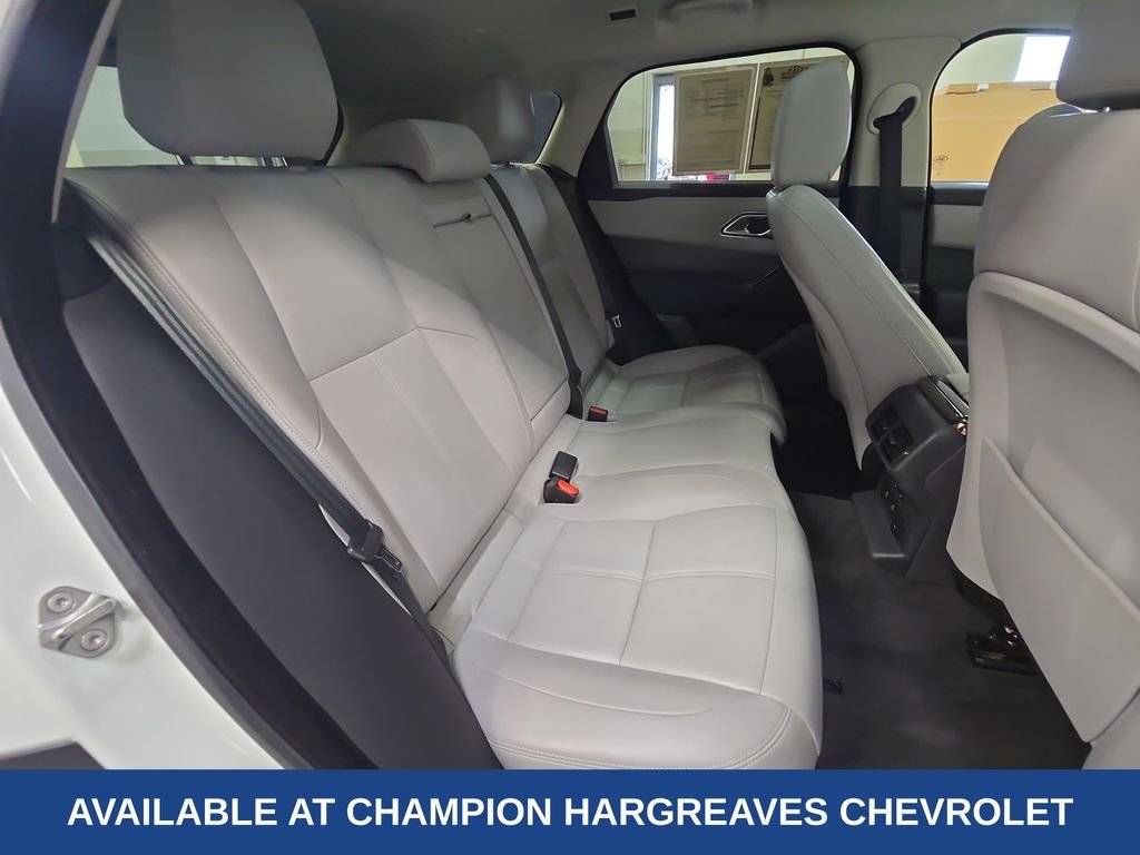 Used 2025 Ostuni Pearl White Metallic Land Rover Dynamic SE image 35