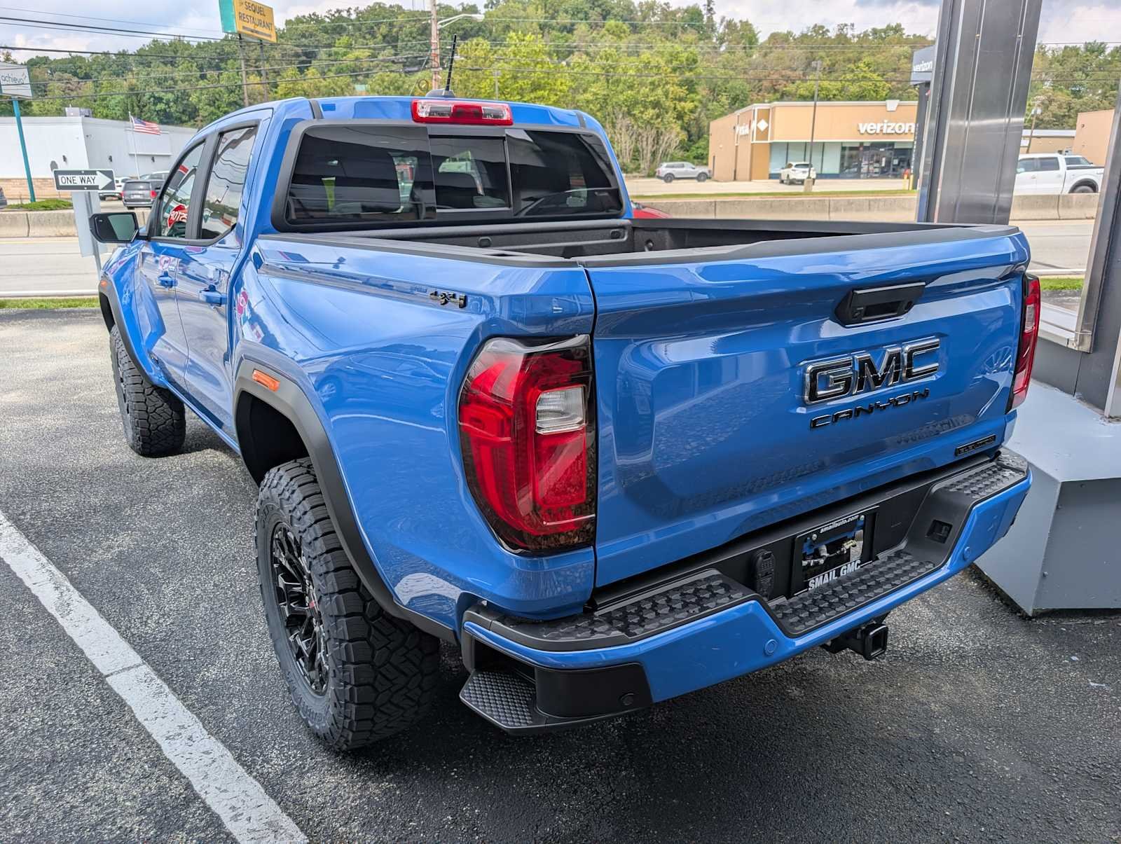 2026 GMC Canyon Elevation - Photo 11