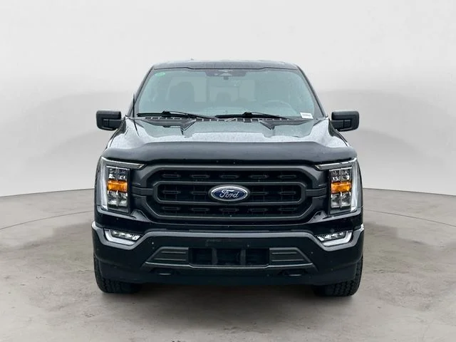 Certified Used 2023 Agate Black Metallic Ford XLT image 2