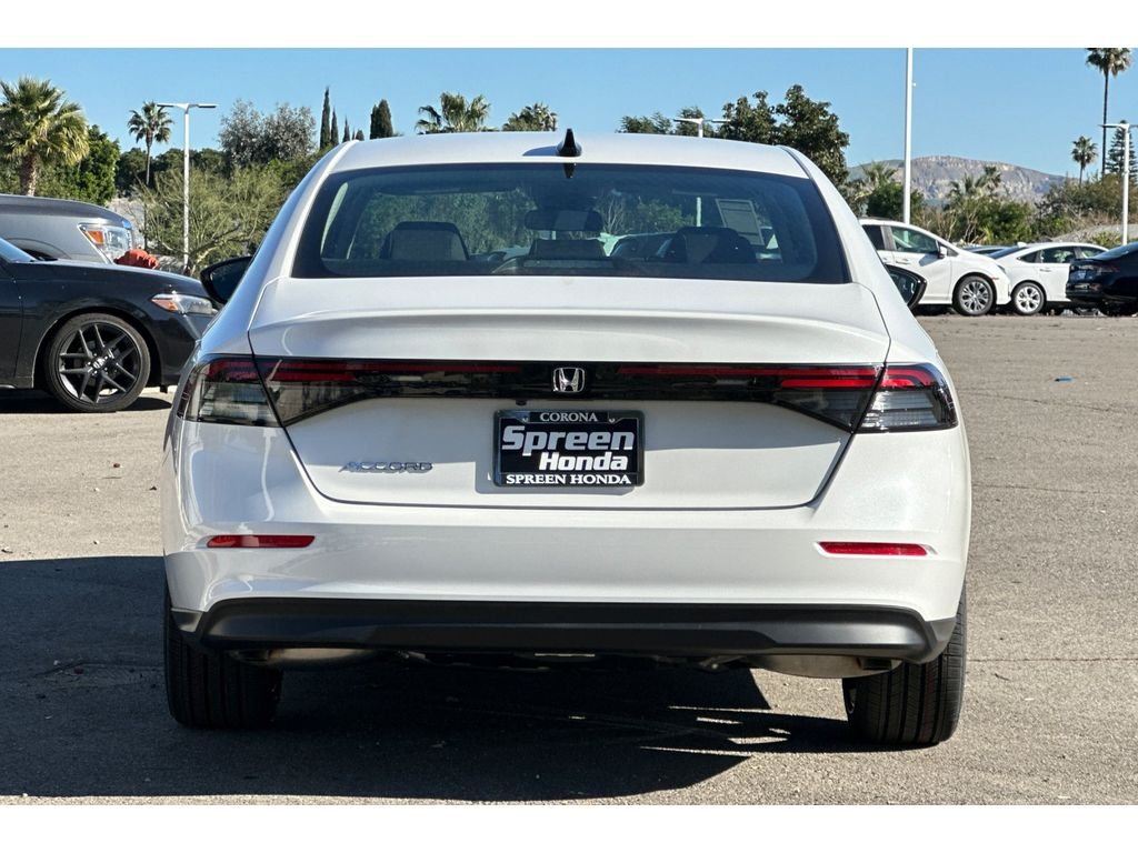 New 2026 Platinum White Pearl Honda SE image 5