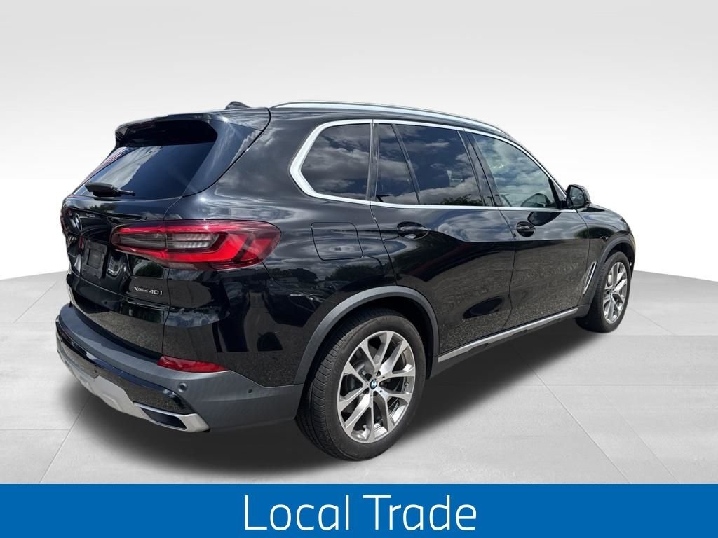 Used 2020 Black BMW xDrive40i image 3