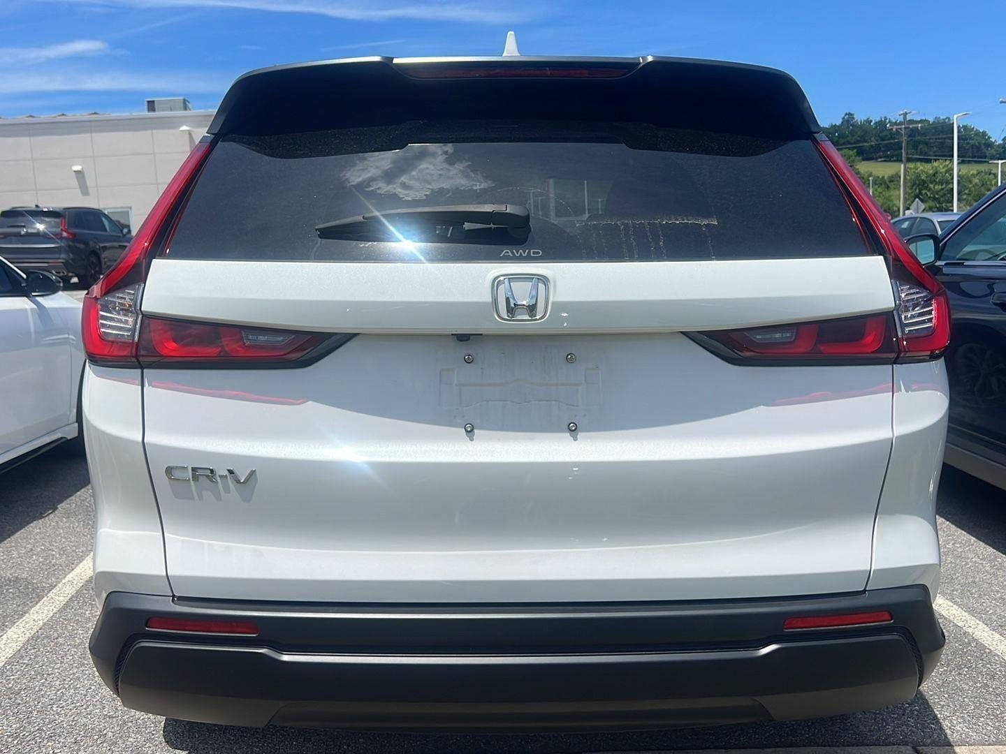 Used 2025 Platinum White Pearl Honda EX image 3