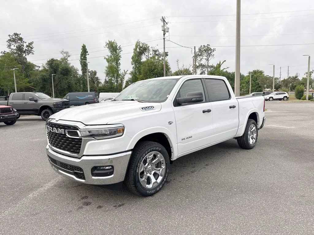 New 2026 Bright White Clear-Coat Exterior Paint RAM Big Horn/Lone Star image 9