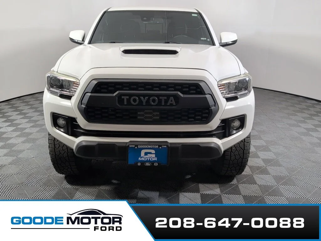 Certified Used 2018 Super White Toyota TRD Sport image 3