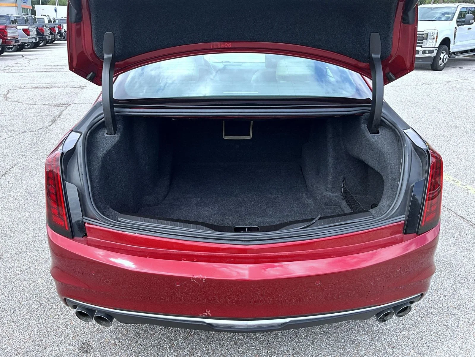 Used 2020 Red Cadillac 3.6L Premium Luxury image 9