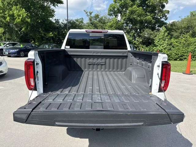 Used 2021 White GMC SLT image 23
