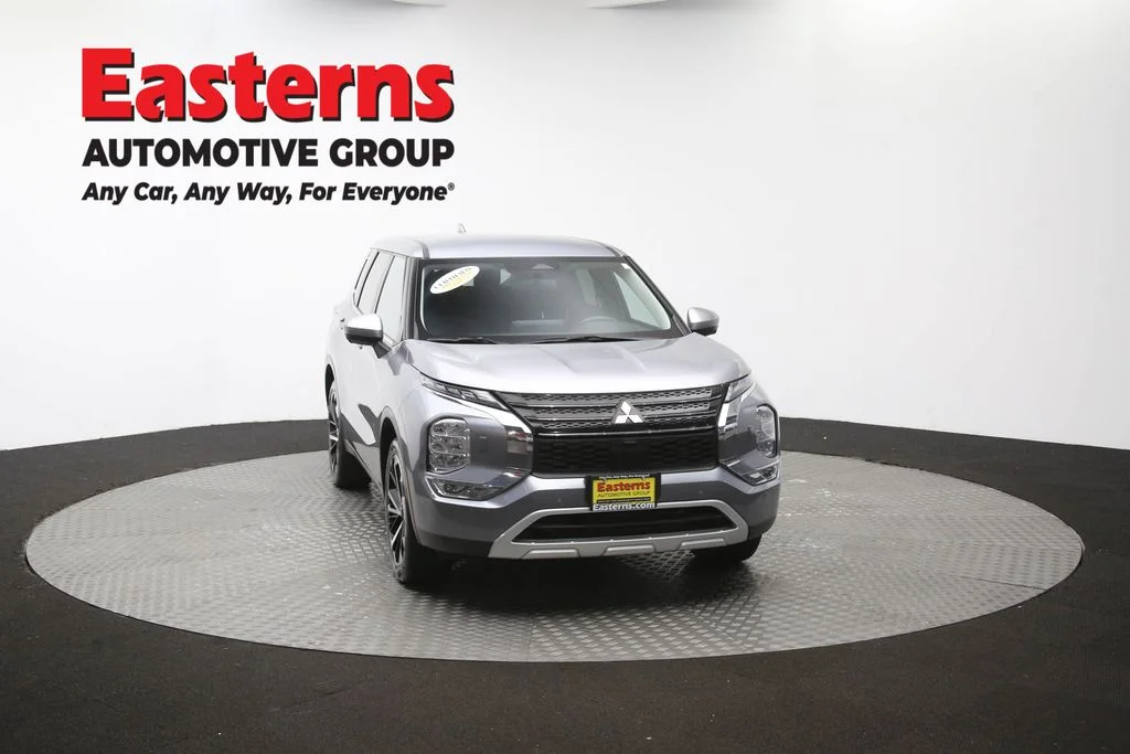 Used 2024 Gray Mitsubishi SE image 52