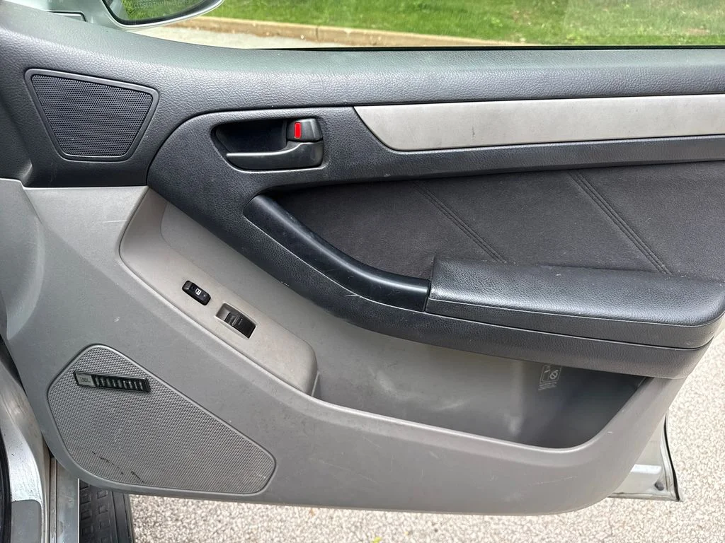 Used 2004  Toyota SR5 Sport image 25