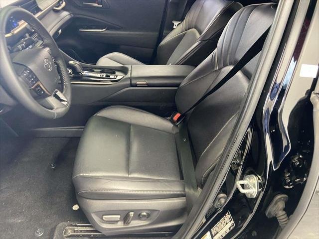 Certified Used 2025 BLACK Toyota  image 17
