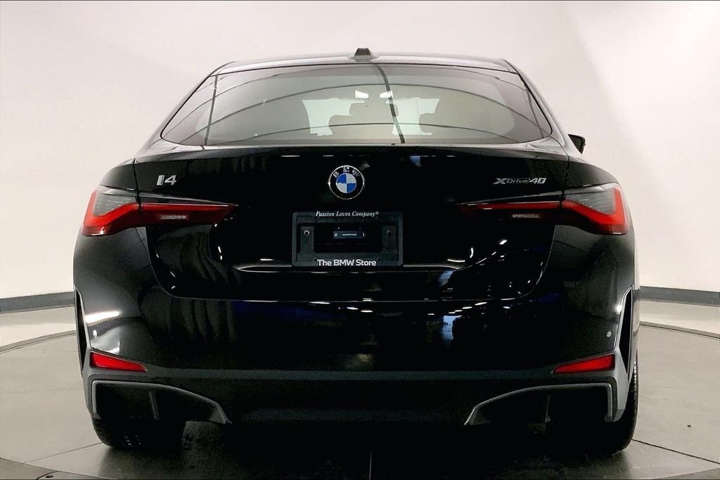 New 2026 Black Sapphire Metallic BMW xDrive40 image 3