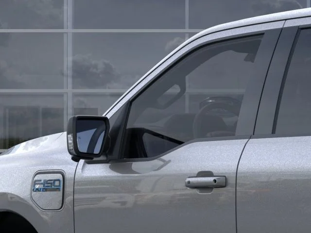 2025 Ford F-150 Lightning Flash - Photo 20