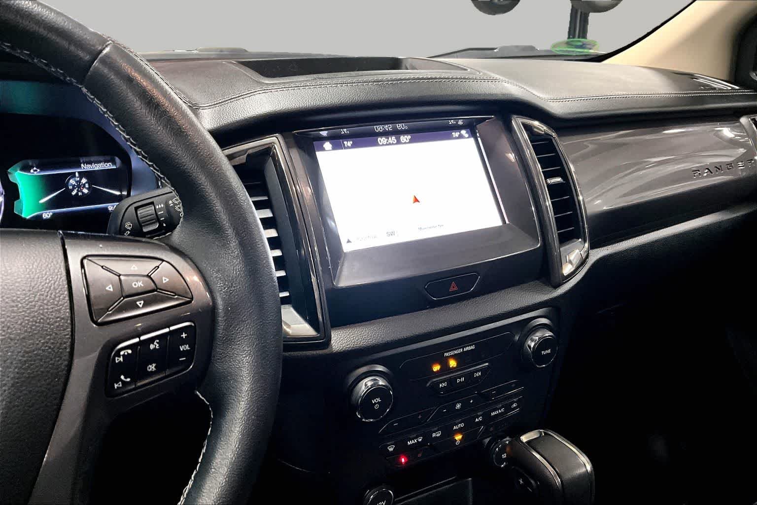 Used 2019 Magnetic Metallic Ford LARIAT image 7